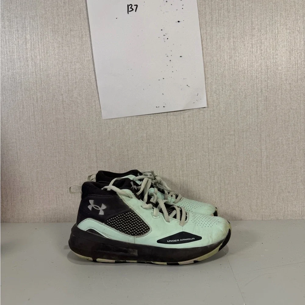 Under Armour‎ Kids Sneakers - Mint and Black